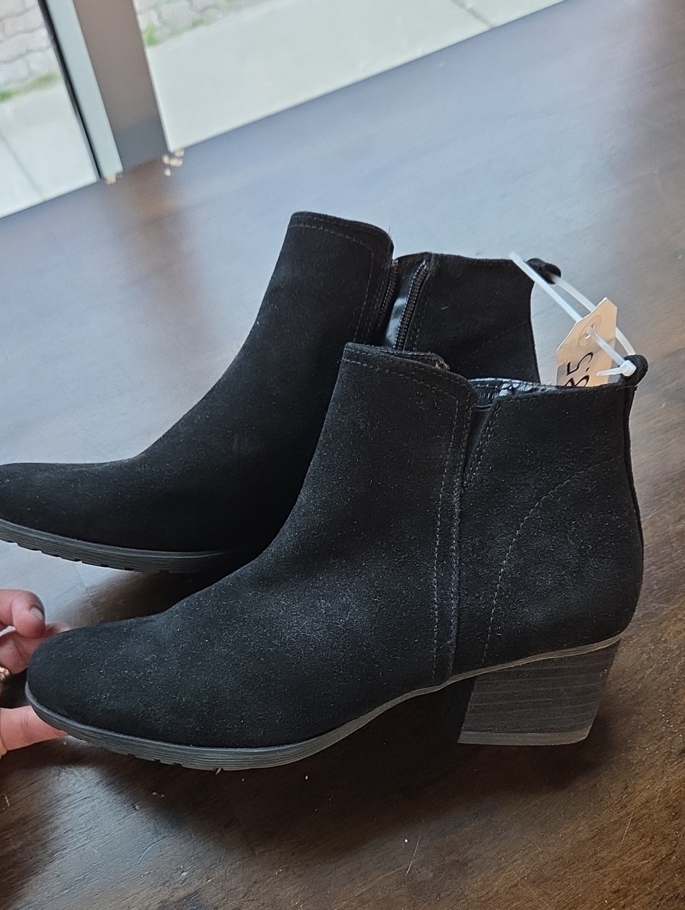 College Size 8.5 Women's Black Suede Ankle Bootie with Low Block Heel